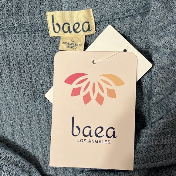 Baea Blue Floral Balloon Sleeve Thermal Knit Full Zip Hoodie Size Large NWT - Picture 11 of 13